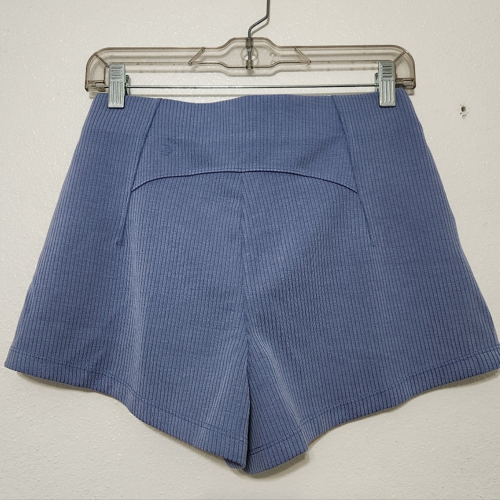 Lululemon Ribbed Softstreme Short - Picture 8 of 11